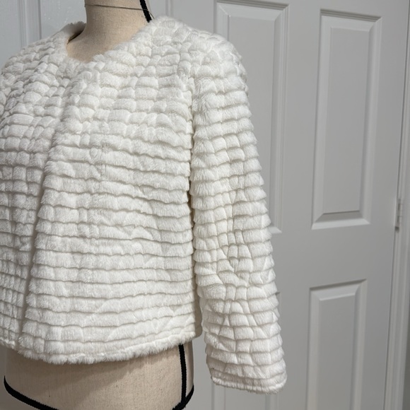 Calvin Klein Women's White Jacket - Picture 4 of 6